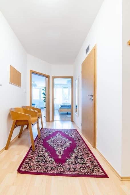 Grape Apartment Bratysława Zewnętrze zdjęcie