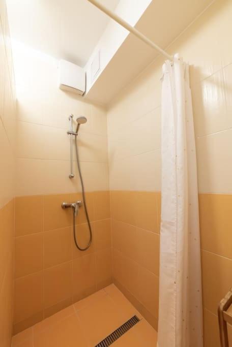 Grape Apartment Bratysława Zewnętrze zdjęcie