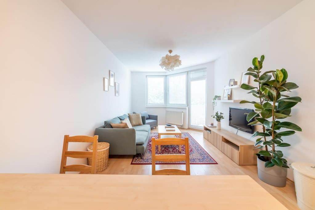 Grape Apartment Bratysława Zewnętrze zdjęcie
