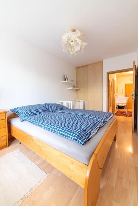 Grape Apartment Bratysława Zewnętrze zdjęcie