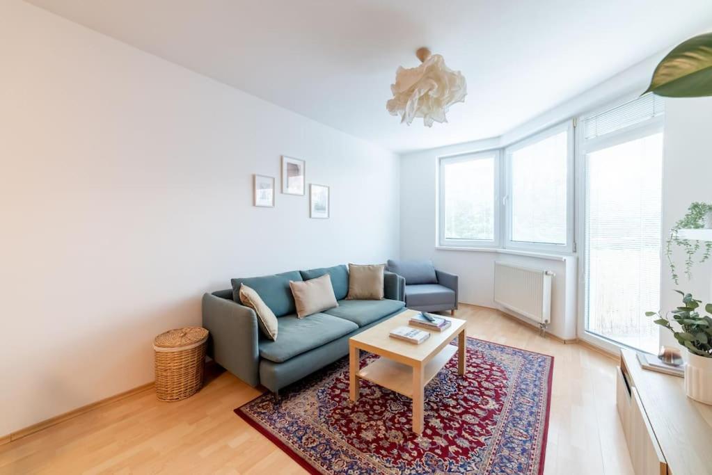 Grape Apartment Bratysława Zewnętrze zdjęcie